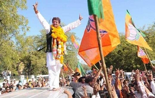 જમાલપુર-ખાડિયા સીટ પરથી ભૂષણ ભટ્ટ જ્યારે જૂનાગઢ સીટ પરથી મહેન્દ્ર મશરૂનું નામ નક્કી કરવામાં આવ્યું છે. જ્યારે ભરૂચ સીટ પરથી દુષ્યંત પટેલનું નામ નક્કી કરવામાં આવ્યું છે. 