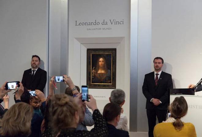  સલવાટોર મુંડી નામની જીસસ ક્રાઈસ્ટની આ પેન્ટિંગે હરાજીમાં જૂના બધા રેકોર્ડ તોડ્યા હતા. આ પહેલા પાબ્લો પિકાસોની વુમન ઓફ અલ્જીયર્સ સૌથી મોંઘી પેન્ટિંગ હતી જે અંદાજે 180 મિલિયન ડોલર એટલે કે 1100 કરોડમાં વેચાઈ હતી. 