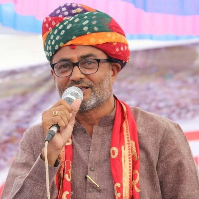 લલિત વસોયાએ જણાવ્યું કે, પોતે આવતી કાલે બપોરે વિજય મુહૂર્તમાં ઉમેદવારી નોંધાવશે. ભાજપે ધોરાજીમાં કડવા પટેલ સમાજના નેતા અને પોરબંદરના ભૂતપૂર્વ સાસંદ હરિભાઈ પટેલને ટિકિટ આપી છે તે જોતાં ધોરાજીમાં પાટીદાર વર્સીસ પાટીદારનો જંગ થશે તે નક્કી છે.