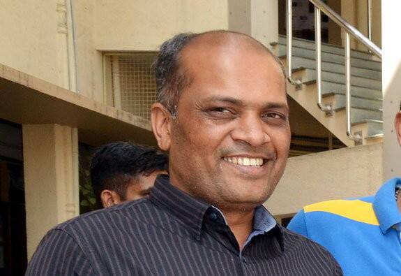 પાટીદાર અનામત આંદોલન સમિતી (પાસ)ના કન્વિનર હાર્દિક પટેલે આ અંગે કોઈ જાહેરાત કરી નથી કે કશું કહ્યું નથી પણ લલિત વસોયાએ જણાવ્યું કે, હાર્દિકે પોતાને ચૂંટણી લડવાની મંજૂરી આપી છે. પોતે પાટીદાર અનામત આંદોલન સાથે જોડાયેલા રહેશે તેવી જાહેરાત પણ તેમણે કરી.