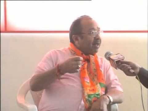 બોટાદ- ઠાકરશી મણિયાર, સુરત ઉત્તર- અજય ચોક્સી અને કરંજ- જનકભાઈ કાછડિયાનું પત્તુ કપાયું છે.