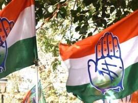 અમદાવાદ: આગામી વિધાનસભાની ચૂંટણીને લઈને કૉંગ્રેસે ઉમેદવારોના નામની બીજી યાદી જાહેર કરી છે. આ પહેલા કૉંગ્રેસે 77 ઉમેદવારોની પ્રથમ યાદી જાહેર કરી હતી. સુરતની વરાછા બેઠકમાં પ્રફુલ તોગડીયાને બદલે ધીરૂભાઈ ગજેરાને ટિકીટ આપી છે. ભરૂચમાં કિરણ ઠાકોરને બદલે જયેશ પટેલને મળી ટિકીટ મળી છે. કામરેજમાં નિલેશ કુંભાણીના બદલે અશોક જીરાવાલ, જૂનાગઢમાં અમિત ઠુમ્મરના બદલે ભીખાભાઈ જોષીને ટિકીટ આપી છે.