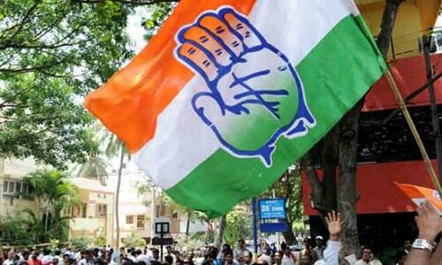 વરાછા રોડ પરથી પ્રફુલ્લ તોગડિયાના સ્થાને ધીરુ ગજેરાને ટીકિટ આપવામાં આવી છે. જ્યારે કામરેજ બેઠક પરથી નીલેશ કુંભાણીની જાહેરાત કરવામાં આવી હતી જોકે કોંગ્રેસે બાદમાં અશોક જીરાવાલાના નામની જાહેરાત કરી હતી. 