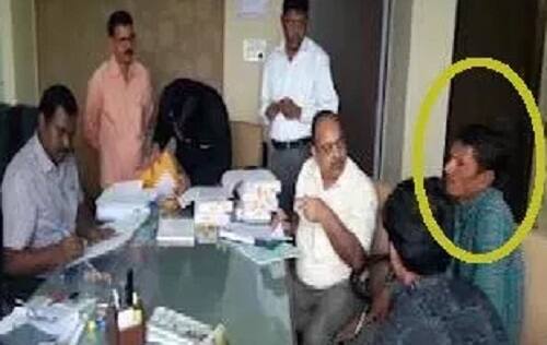 આ તમામ ઉમેદવારીપત્રોમાં સૌથી રસપ્રદ બાબત હતી કે વર્તમાન ધારાસભ્ય છોટુભાઇ વસાવા નામધારી બે ઉમેદવારો, ધારાસભ્ય છોટુભાઇ વસાવાએ આ વખતે ભારતીય ટ્રાયબલ પાર્ટીમાંથી ઉમેદવારી નોંધાવી છે. તેઓ રિક્શાના નિશાન પરથી લડશે. 