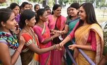 વડોદરામાં PM મોદી સામે બંગડી ફેંકનાર આ મહિલાને કોંગ્રેસ આપશે ટિકિટ, જાણો વિગત