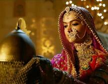 ભારતમાં પદ્માવતી ફિલ્મને લઇને વિરોધ, બ્રિટનમાં એક પણ કટ વિના થશે રીલિઝ 