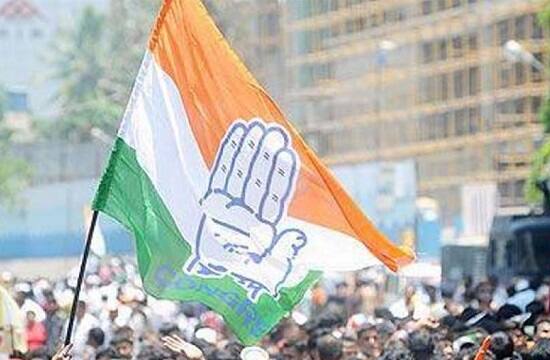 ગુજરાત વિધાનસભાની ચૂંટણીને હવે ગણતરીના દિવસો બાકી રહ્યા છે. તમામ પક્ષો ગુજરાતના મતદારોને આકર્ષવા માટે બનતા તમામ પ્રયત્નો કરી રહ્યા છે. ત્યારે અમદાવાદની બેઠકોની ચૂંટણી 14મી ડીસેમ્બરે બીજા તબક્કાની યોજાનારી છે. જેના માટે ઉમેદવારો નક્કી કરવાની પ્રક્રિયા શરૂ કરી દેવામાં આવી છે. 