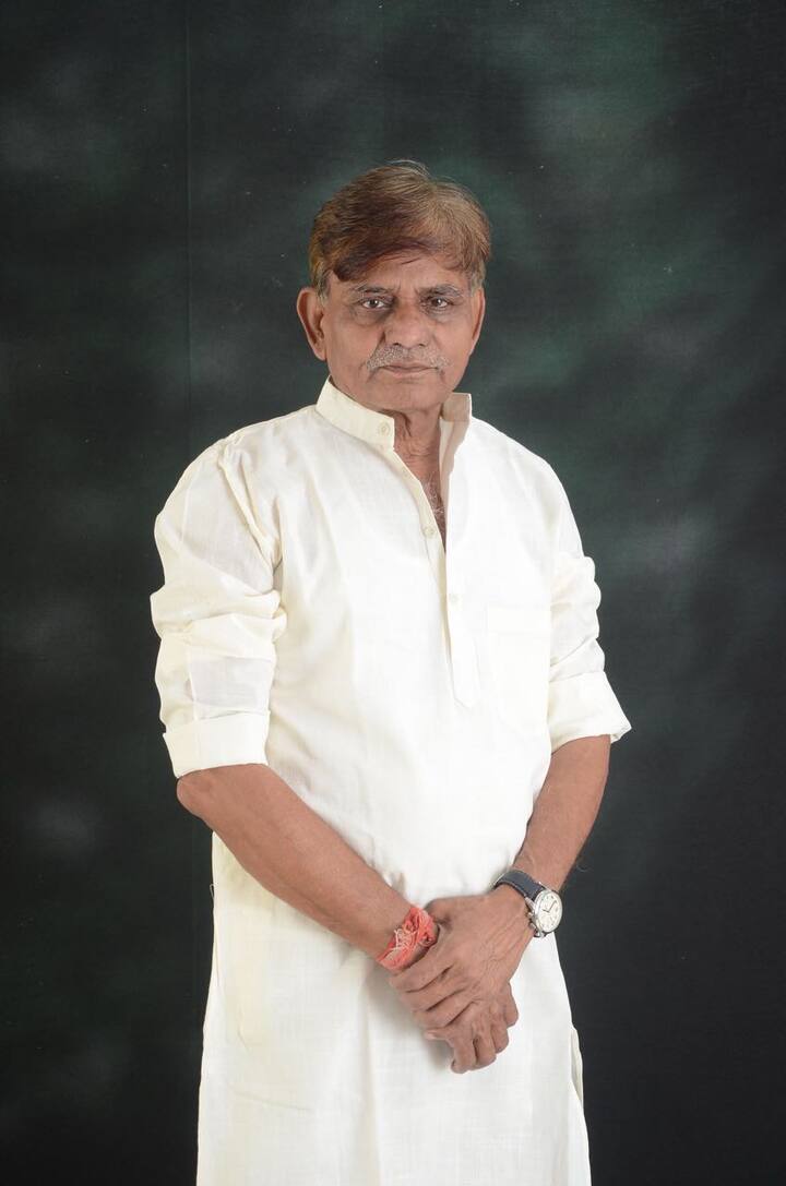 કોંગ્રેસ રાવપુરા બેઠક પરથી ચંદ્રકાન્ત શ્રીવાસ્તવને ટિકિટ આપી છે.