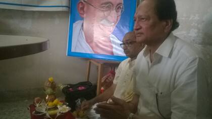 કોંગ્રેસે અકોટા બેઠક પરથી રણજીત ચૌહાણને ટિકિટ આપી છે.