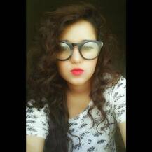 કોંગ્રેસે મણિનગરમાંથી IIM, USની સ્ટેનફોર્ડ યુનિવર્સિટીમાં ભણેલી 34 વર્ષની યુવતીને આપી ટિકિટ, જાણો વિગત