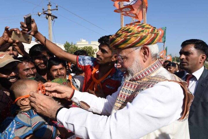  અબડાસામાં પહેલો અક્ષર ‘અ’ છે અને મા આશાપૂરામાં પણ પહેલો અક્ષર ‘અ’ છે. એવી જ રીતે ‘ક’થી કચ્છ અને ‘ક’થી કમળની શરૂઆત થાય છે.