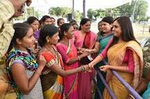 PM મોદી પર બંગડીઓ ફેંકનારા ચંદ્રિકાબેને વડોદરા બેઠક પરથી નોંધાવી અપક્ષ ઉમેદવારી