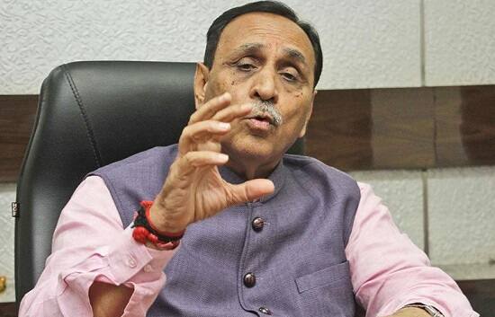 વાયરલ ક્લિપને લઈને નરેશ શાહે જણાવ્યું હતું કે વાયરલ થયેલી ક્લિપ મેં પણ સાંભળી છે. તેમાં રહેલો અવાજ મારો નથી. આ મામલે મેં સુરેન્દ્રનગર ક્રાઈમ બ્રાન્ચમાં ફરિદાય કરી છે. હું પણ જૈન છું એ પણ જૈન છે. વડીલ તરીકે કહી શકે આપણને. પણ એવું કીધું નથી અમારા પારિવારિક સંબંધ પણ છે. 