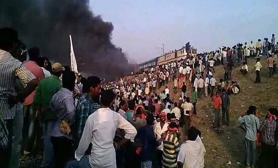 ગયા વર્ષે સરકાર દ્વાર સ્થપાયેલી આ સમિતિએ રાજ્યમાં કાપુ સમાજની સામાજિક-આર્થિક સ્થિતિનો અભ્યાસ કર્યો હતો અને તેનો અહેવાલ સરકારને સોંપ્યો હતો. રાજકીય નિરીક્ષકોનું માનવું છે કે આ પગલું લઈને ટીડીપી રાજ્યમાં અસરકારક રીતે વાયએસઆર કોંગ્રેસના વડા વાય. એસ. જગનમોહન રેડ્ડીનો સામનો કરી શકશે.
