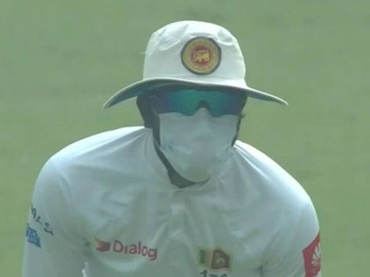  ભારતીય ટીમના ઝડપી બોલર મોહમ્મદ શમીએ જણાવ્યું કે તે આ રીતના વાતાવરણથી ટેવાયેલા છે. જેથી આ વાતને મોટો મુદ્દો ના બનાવવો જોઇએ. બીસીસીઆઇના કાર્યકારી સચિવ અમિતાભ ચૌધરીએ સોમવારે પ્રેસ કોન્ફરન્સમાં સ્વીકાર્યું હતું કે આ વર્ષે દિલ્હીમાં ટેસ્ટ મેચ થશે કે નહીં તે પર ચર્ચા કરવામાં આવશે.