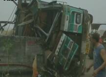 સુરતઃ સારોલી રોડ પર ટ્રક પલટી જતાં 4નાં મોત, બોનેટ કાપી લાશ બહાર કાઢવામાં આવી