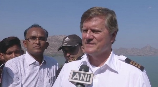 અમદાવાદ: PM નરેન્દ્ર મોદીને સી-પ્લેનની સફર કરાવનાર વિદેશી પાયલટે શું કહ્યું, જાણો વિગતે