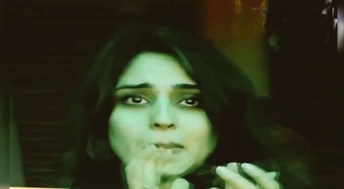 રોહિતના દરેક રન પર રીતિકા તેનો ઉત્સાહ વધારતી હતી અને સદી પૂરી થયા બાદ તેની આંખમાંથી ખુશીના આંસુ ટપકી પડ્યા હતા. 