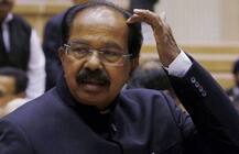 વીરપ્પા મોઇલીએ કહ્યું- ‘મણીશંકર-સિબ્બલના નિવેદનથી ગુજરાતમાં થયું નુકશાન’