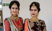 ગુજરાતી સિંગર કિંજલ દવે અને એક્ટ્રેસ મમતા સોની નવા લુકમાં જોવા મળ્યા, આવો હતો ઠાઠ