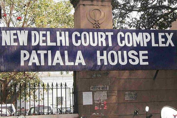 સરકારી વકીલ આરોપ સાબિત કરવામાં નિષ્ફળ રહ્યા બાદ જજે એક જ લાઇનનો ચુકાદો આપતાં કહ્યું કે, પૈસાની લેવડ-દેવડ થઈ હોવાનું સાબિત ન થઈ શકવાના કારણે બધાને નિર્દોષ છોડવામાં આવે છે. ચુકાદા બાદ કનિમોઝીએ કહ્યું કે, મારી સાથે ઉભા રહેવા બદલ હું તમામ લોકોનો આભાર માનું છું. હવે હું ઘણી રાહત અનુભવી રહી છું.