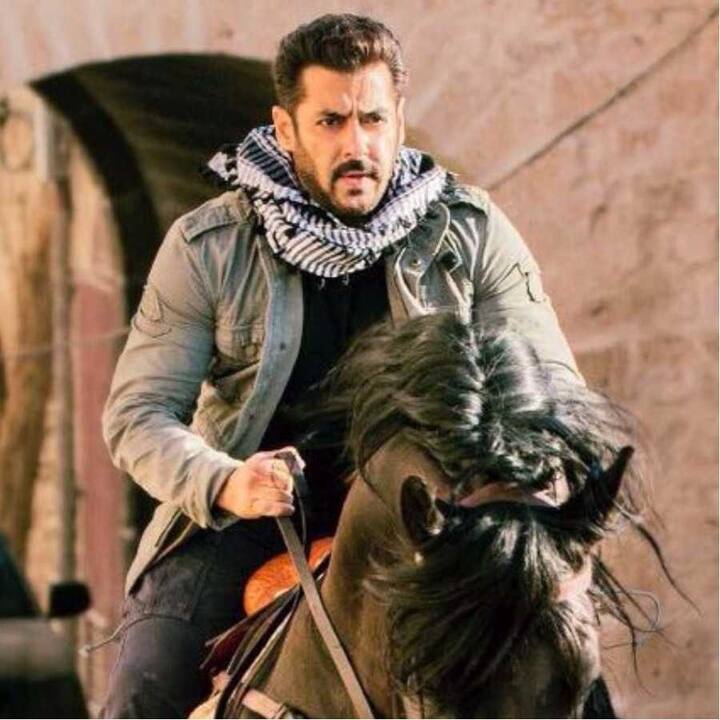  ઉલ્લેખનીય છે કે, ‘ટાઈગર ઝિંદા હૈ’એ સલમાનની જ ફિલ્મ ‘સુલ્તાન’ની કમાણીનો રેકોર્ડ તોડી દીધો હતો. સુલતાને પહેલા 3 દિવસમાં 105 કરોડનું કલેક્શન કર્યું હતું જ્યારે આ ફિલ્મ 3 દિવસમાં 114 કરોડ કમાઈ ચૂકી છે.