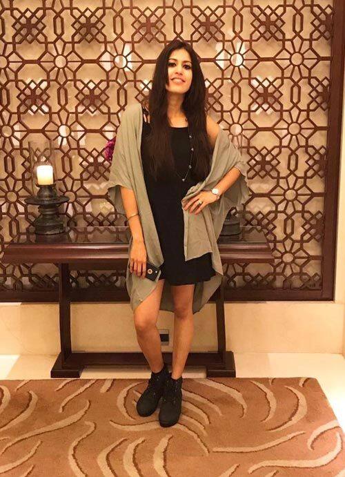 પંખુરીને ક્રિકેટમાં કોઇ રસ નથી પરંતુ તે મેચનો જોવા લાગી છે જેમાં કૃણાલ રમે છે. કૃણાલને પંખુરીની સાદગી સૌથી વધુ પસંદ છે.