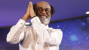 ચેન્નઇઃ તમિલ સુપરસ્ટાર રજનીકાંત રાજકારણમાં પ્રવેશ કરવા હોવાની તમામ અટકળો પર વિરામ લાગી ગયું છે. રજનીકાંતે ચૂંટણી લડવાની આજે જાહેરાત કરી હતી. રજનીકાંતે પોતે અલગ રાજકીટ પાર્ટી બનાવશે અને ચૂંટણી લડશે તેવી જાહેરાત કરી હતી. ઉલ્લેખનીય છે કે રજનીકાંત 26 ડિસેમ્બરથી ચેન્નઇના રાઘવેન્દ્રમ કલ્યાણ મંડપમાં પોતાના પ્રશંસકો સાથે મુલાકાત કરી રહ્યા છે. 