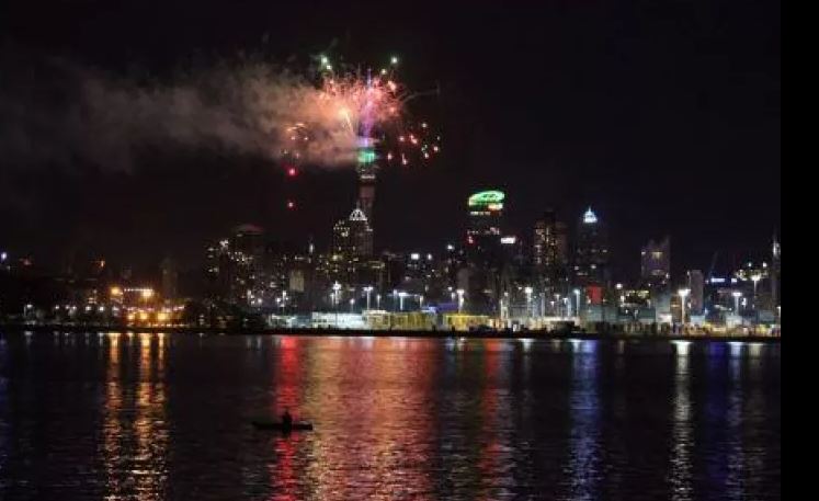 વિશ્વમાં વર્ષ 2018નું આ રીતે થયું Welcome, જુઓ તસવીરો