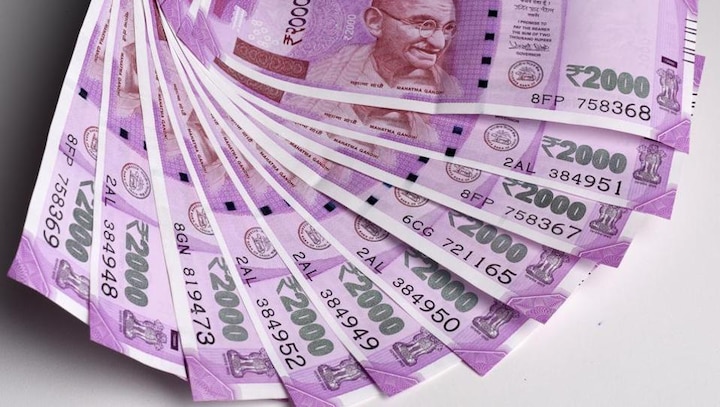 2000 Rupee Notes New 2000 Rupee Notes fake 2000 Rupee Note NCRB Data Demonetisation Fake Currency 2000 Rupee Currency Notes: आपके पास भी है 2000 रुपये का नोट, तो ये खबर जानना है आपके लिए बेहद जरुरी!