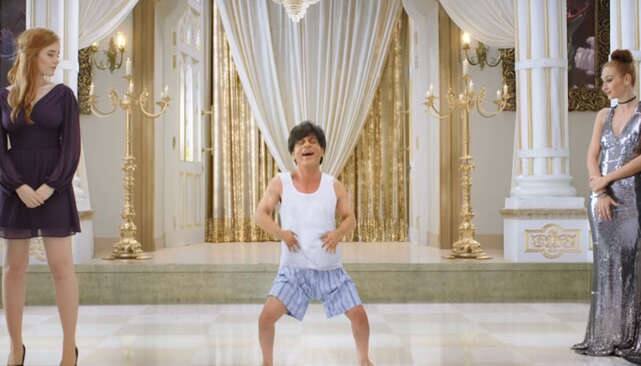 ઠીંગુજી શાહરૂખને શશી કપૂર અકીલા અભિનીત જૂની ફિલ્મ 'જબ જબ ફૂલ ખીલે'ના ગીત 'તુમકો હમ પે પ્યાર આયા' ગીતની ધૂન પર નાચતો બતાવવામાં આવ્યો છે. આ ફિલ્મમાં શાહરૂખની સાથે કેટરીના કૈફ અને અનુષ્કા શર્મા-કોહલી પણ છે, પરંતુ ટીઝરમાં એમની ભૂમિકાનો કોઈ અણસાર આપવામાં આવ્યો નથી. આ ત્રણેય કલાકાર અગાઉ 'જબ તક હૈ જાન' ફિલ્મમાં સાથે કામ કરી ચૂક્યા છે.