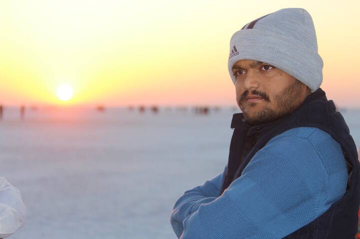 હાર્દિક વીડિયોમાં ‘સારે ...... હે બ્રાહ્મણો મે, પૂરે દિન બીવીકો..... રેહતે હૈ, ઔર રાતમેં બીવીકો દુસરી જગહ ભેજતે હૈ, ઔર સુબહ પ્રાર્થના કરતે હૈ’ તેમ કહેતો સાંભળવા મળે છે.