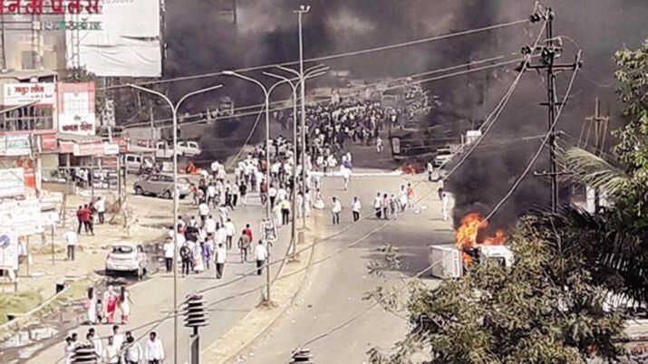 જે સમયે શોર્ય દિવસનો કાર્યક્રમ થઇ રહ્યો હતો તે મંચ પર ગુજરાતના દલિત ધારાસભ્ય જિગ્નેશ મેવાણી અને જેએનયુના વિદ્યાર્થી નેતા ખાલિદ પણ હાજર હતા. બન્ને પર ભડકાઉ ભાષણ આપવાના આરોપમાં પૂણેના થાણેમાં ફરિયાદ નોંધાવવામાં આવી છે. 