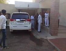 રૂપાણી કેબિનેટની બેઠક શરૂ, જાણો કયા \'નારાજ\' પ્રધાન રહ્યા ગેરહાજર?