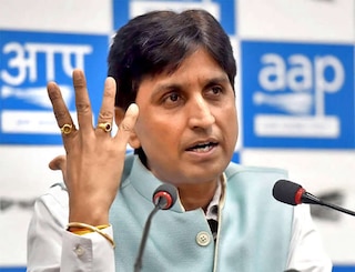 delhi election 2025 news aap former cm arvind kejriwal loss kumar vishwas reaction viral Delhi Election: દિલ્હી ચૂંટણીમાં અરવિંદ કેજરીવાલ હારતાં જ કુમાર વિશ્વાસે કરી જોરદાર ટકોર, શું બોલ્યા ?