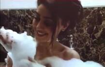 બોલીવુડની આ એક્ટ્રેસનો બાથટબનો હોટ Video થયો Leak, બિગ બોસની રહી ચૂકી છે કન્ટેસન્ટ