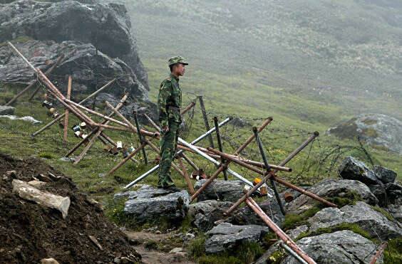 આ ઘટનાના થોડા દિવસો પહેલા 31 ડિસેમ્બર 2017ના રોજ રાજોરી જિલ્લામાં એલઓસી પર પાકિસ્તાને કરેલા ફાયરિંગમાં સેનાના એક જવાનનું મોત થયું હતું.