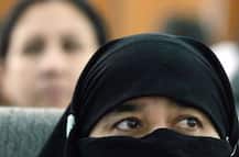 Triple Talaq Case: दहेज नहीं मिलने पर शौहर ने मारपीट कर बीबी को घर से निकाला, अब जबरन दे रहा तीन तलाक