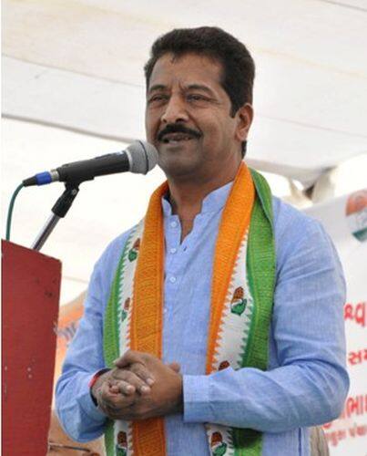 અમરેલીમાંથી ચૂંટાયેલા પરેશ ધાનણી યુવા પાટીદાર નેતા છે. સૌરાષ્ટ્ર-કચ્છમાં કોંગ્રેસને 54માંથી 30 બેઠકો મળી તેમાં પરેશ ધાનાણીનું યોગદાન મહત્વનું છે. અમરેલી જિલ્લાની તમામ બેઠકો કોંગ્રેસે જીતી છે અને કોંગ્રેસની આ સફળતાનો યશ ધાનાણીને અપાય છે તેથી તે પ્રબળ દાવેદાર છે.