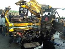 ઈન્દોર: DPS સ્કૂલ બસ અને ટ્રક વચ્ચે અકસ્માત, 5 બાળકો સહિત 6ના મોત