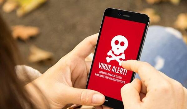 આ મેલવેરથી બચવા માટે કોઈ પણ થર્ડ પાર્ટી એપ સ્ટોરનો ઉપયોગ કરવાથી દૂર રહો. જો એન્ડ્રોઈડ સ્માર્ટફોન યુઝ કરો છો તો ગૂગલ પ્લે સ્ટોર સિવાય ક્યાંયથી એપ ડાઉનલોડ કરશો નહીં. સ્માર્ટ ફોનના સેટિંગ્સમાં ટ્રસ્ટેડ એપ સેટિંગ્સ એનેબલ કરી દો જેના કારણે તમે વાયરસથી બચી શકો. 