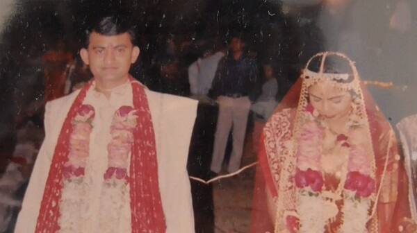 પરેશ ધાનાણીના પિતાનું નામ ધીરજલાલ ધાનાણી છે જ્યારે પત્નીનું નામ વર્ષાબેન ધાનાણી છે. પરેશ ધાનાણીને બે પુત્રીઓ છે જેમાં એકનું નામ સંસ્કૃતિ અને બીજી પુત્રીનું નામ પ્રણાલી છે. પરેશ ધાનાણી એક ખેડૂત પુત્ર છે. જેમને સારી રીતે ખેતી કરતાં પણ આવડે છે. જ્યારે પોતે દૂધ પણ દોવે છે. જ્યારે અમરેલીમાં નવરાશની પણોમાં તેઓ એક્ટિવા લઈને નીકળે છે. 