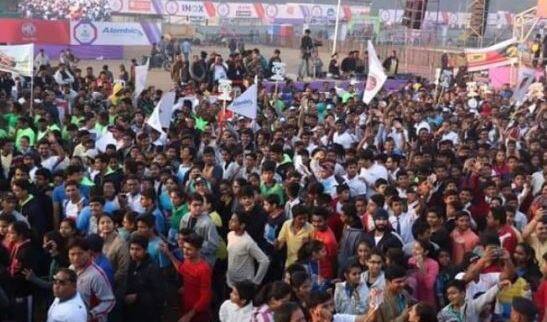 ભરતભાઈએ 21 કિમીની દોડમાં ભાગ લીધો હતો. મેરેથન શરૂ થતા 2 કિલોમીટર દોડ્યા બાદ તેમને છાતીમાં દુખાવો શરૂ થયો હતો જેથી તેમને તત્કાલિક હોસ્પિટલમાં સારવાર અર્થે દાખલ કરવામાં આવ્યા હતા. જ્યાં તેમનું મોત થયું હતું. સંચાલકો દ્વારા ભરતભાઈના પરિવારને આર્થિક મદદ માટે એક લાખ રૂપિયા આપવાની જાહેરાત કરી છે.