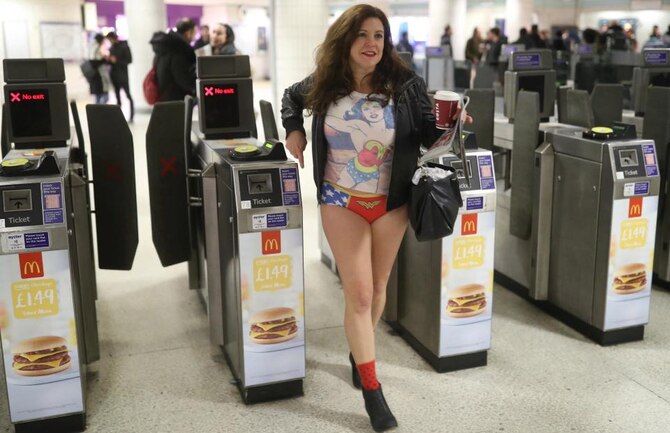 No Pants Subway' riders brave freezing temperatures