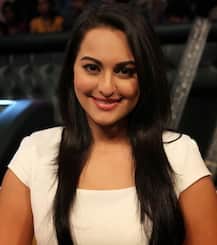 જાણો કઈ હોટ હીરોઈનના 8 માળના ઘરમાં મુંબઈ કોર્પોરેશને કરી તોડફોડ ? જાણો વિગત 