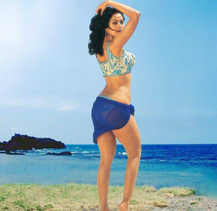 અભિનેત્રી મલ્લિકા શેરાવતે બોલીવુડમાં ‘મર્ડર’, ‘પ્યાર કે સાઇડ ઇફેક્ટ્સ’ અને ‘વેલકમ’ જેવી ઘણી ફિલ્મોમાં કામ કર્યું છે.