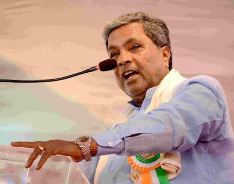 CM સિદ્ધરમૈયાનો અમિત શાહ પર પલટવાર, કહ્યું- ‘BJP-RSS અને બજરંગ દળમાં છે આતંકીઓ’ CM સિદ્ધરમૈયાનો અમિત શાહ પર પલટવાર, કહ્યું- ‘BJP-RSS અને બજરંગ દળમાં છે આતંકીઓ’