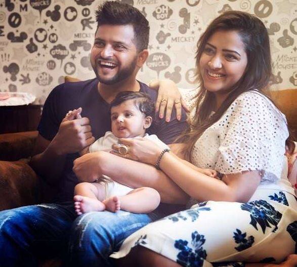 રૈના અને ગંભીર છેલ્લે ટીમ ઈન્ડિયાના કેપ્ટન વિરાટ કોહલી અને બોલીવુડ એક્ટ્રેસ અનુષ્કા શર્માના દિલ્હીમાં યોજાયેલા રિસેપ્શનમાં મળ્યા હતા.