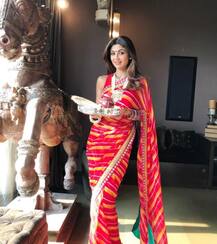 ઠંડીથી બચવા શિલ્પા શેટ્ટીએ પહેરી મેટાલિક સાડી, જાણો કેટલી છે કિંમત