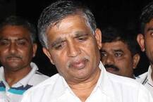 સોમવારે રાત્રે ભાનમાં આવ્યા પછી ડો. તોગડિયા સૌથી પહેલાં હાર્દિક પટેલના ક્યા ખાસ માણસને મળ્યા ?  જાણીને ચોંકી જશો